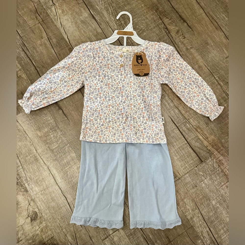 NWT Rabbit + Bear Girls Organic Cotton Floral Top & Pants Set – Size 2T